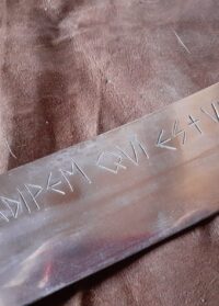 Alternative view of Couteau bushcraft d'inspiration médiévale